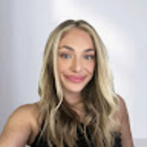 Meet your Posher, Leyna